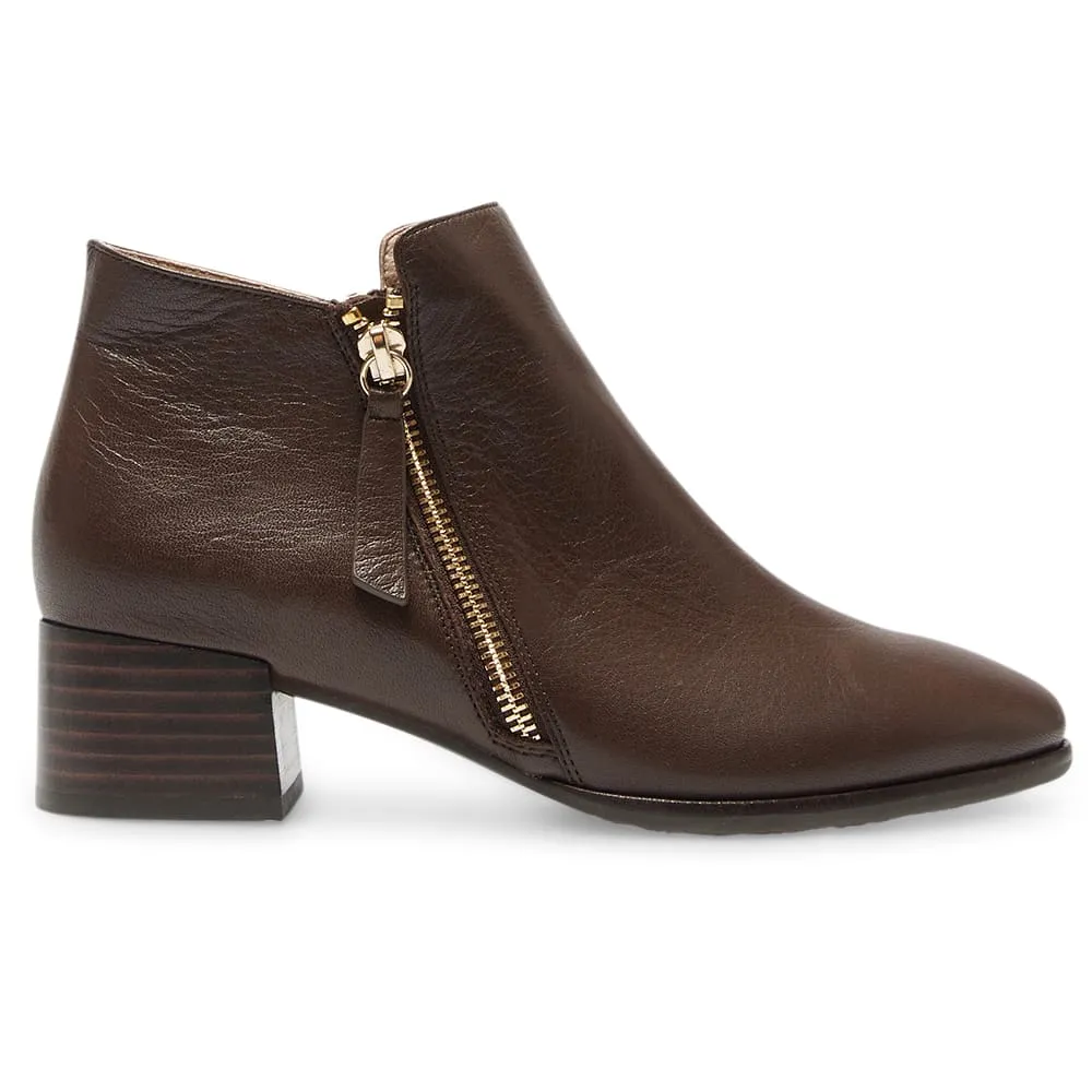 Aaron Boot in Chocolate Glove Leather