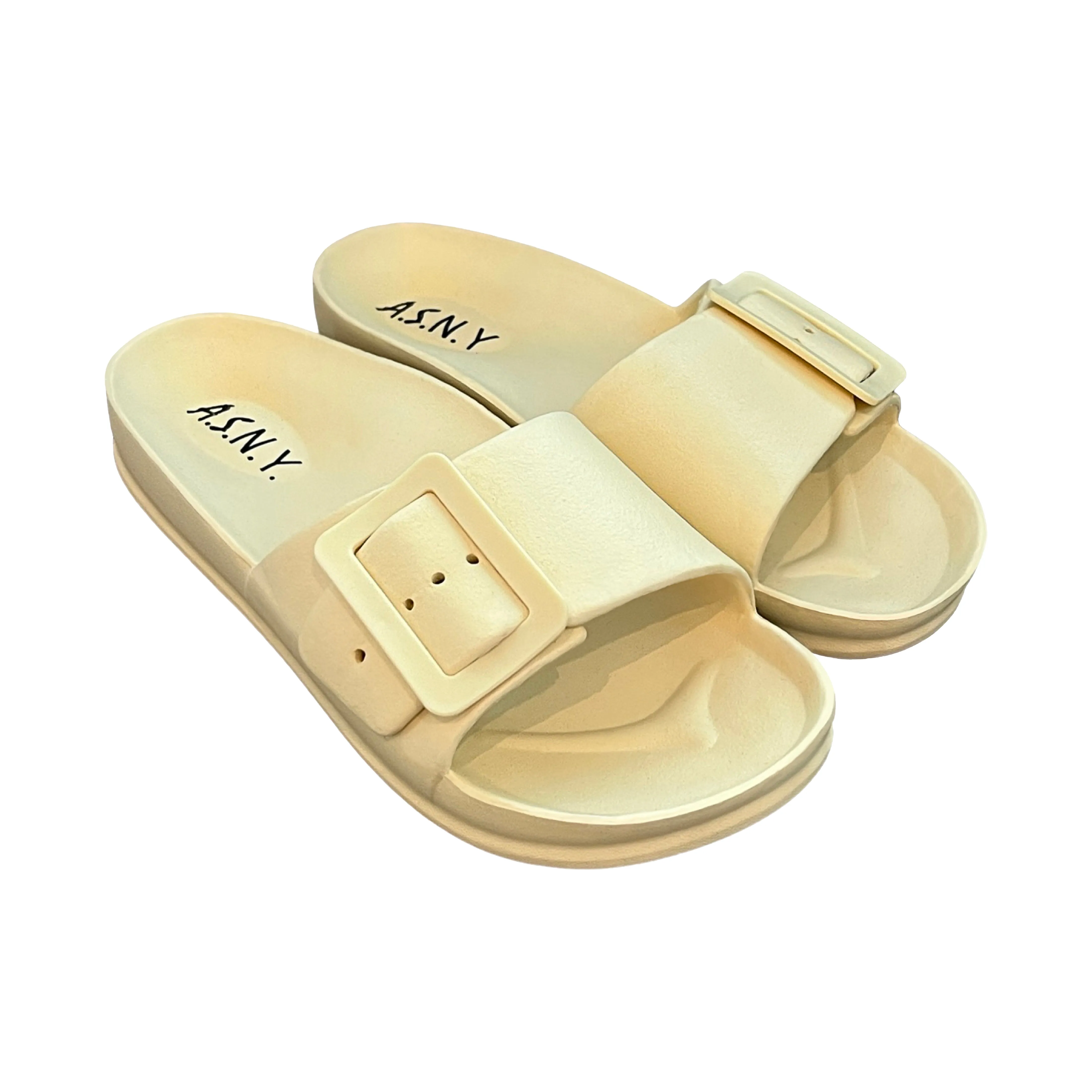 Amira Sandal