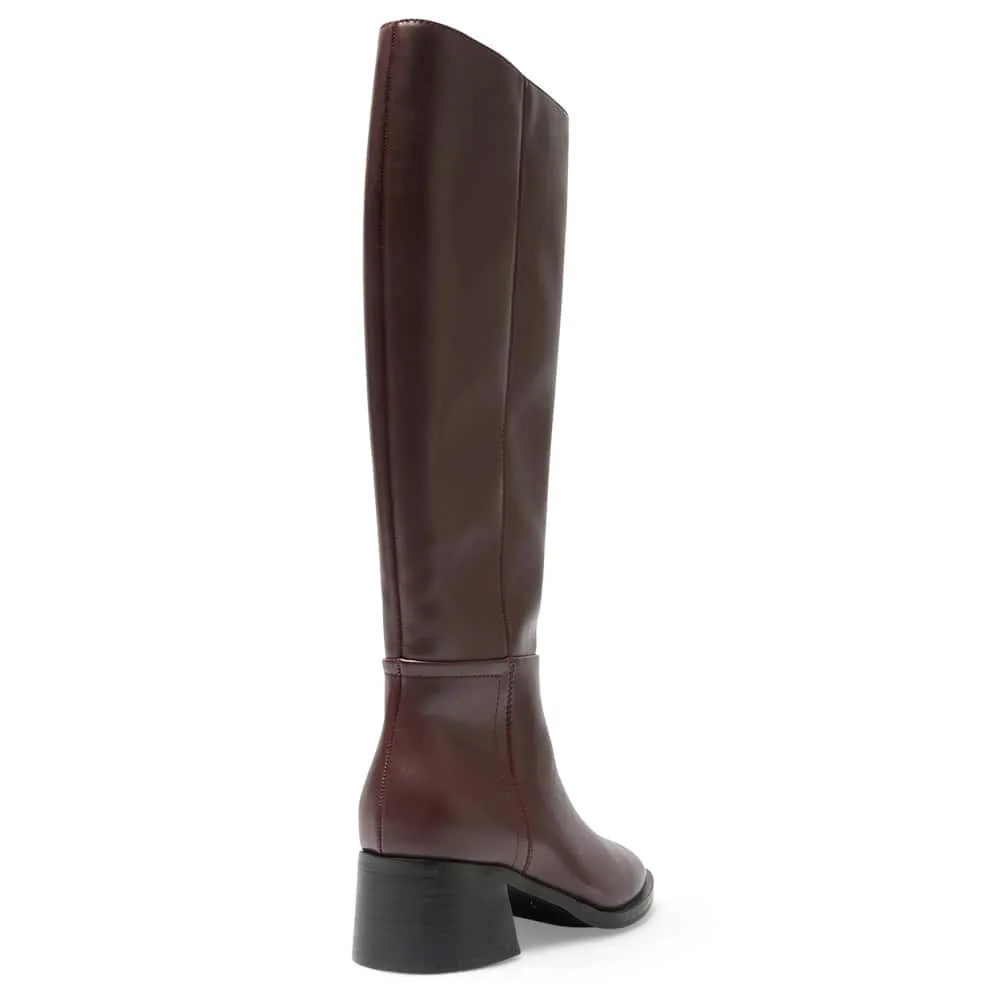 Carson Boot in Wine Smooth