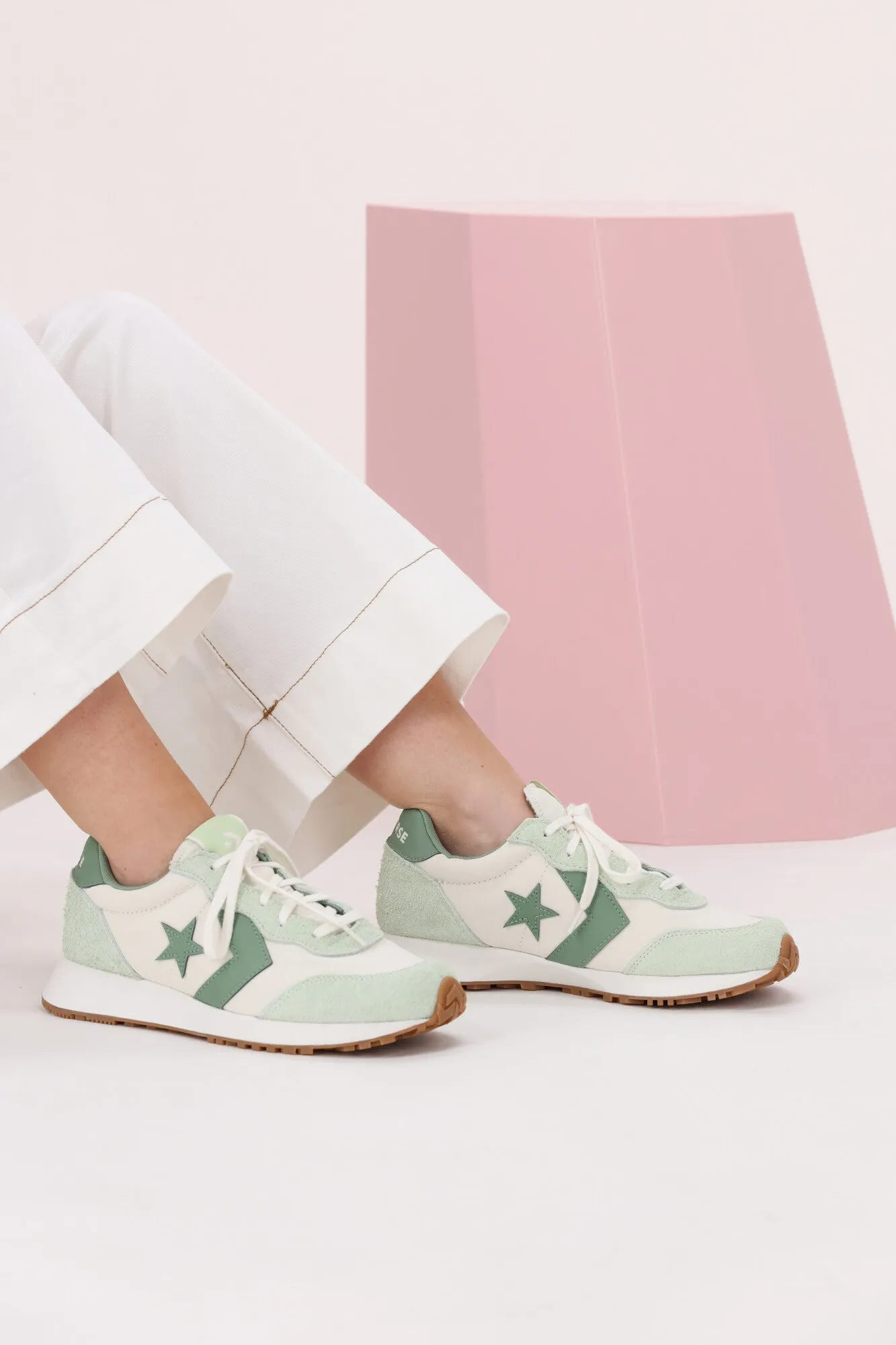 Converse Chuck Taylor Omega Trainer Surplus Mint / Egret