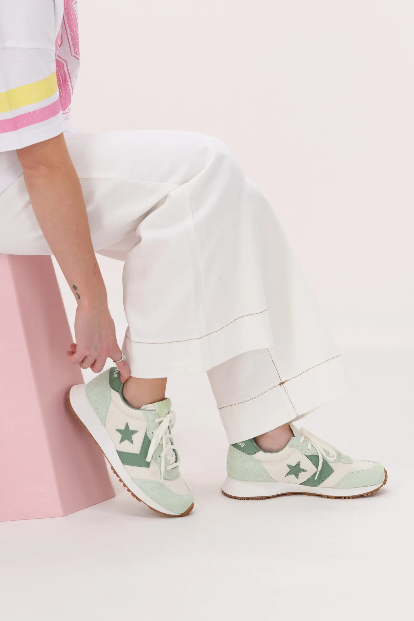 Converse Chuck Taylor Omega Trainer Surplus Mint / Egret