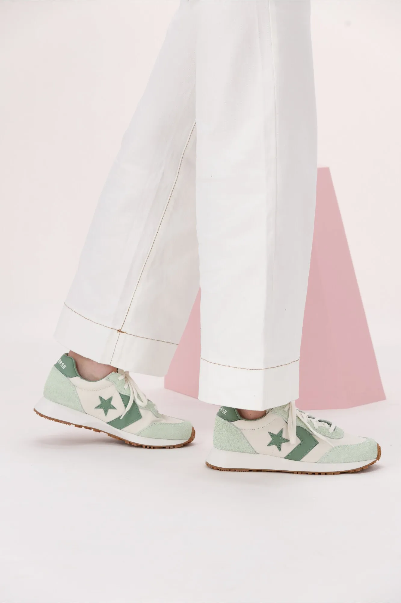 Converse Chuck Taylor Omega Trainer Surplus Mint / Egret