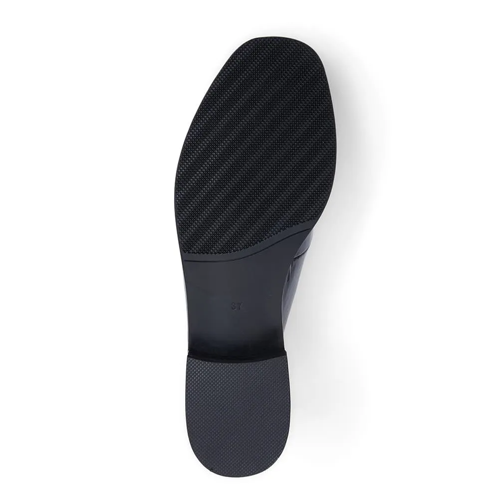 Delaney Sandal in Black Patent