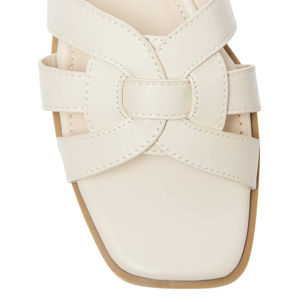 Demi Slide in Beige Smooth