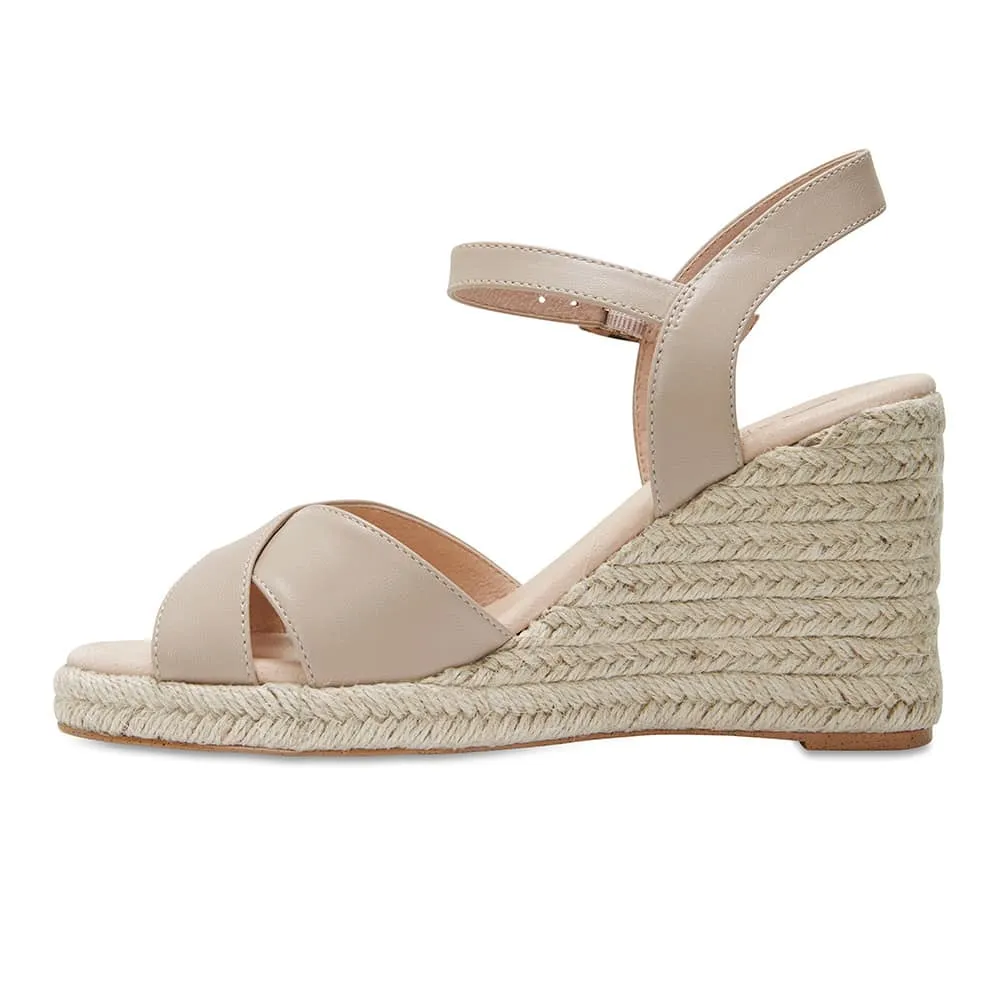 Dynasty Heel in Nude Leather