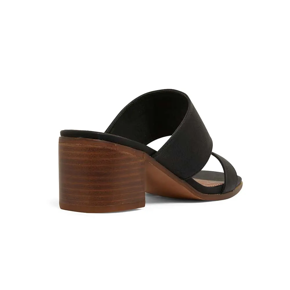 Edge Heel in Black Smooth