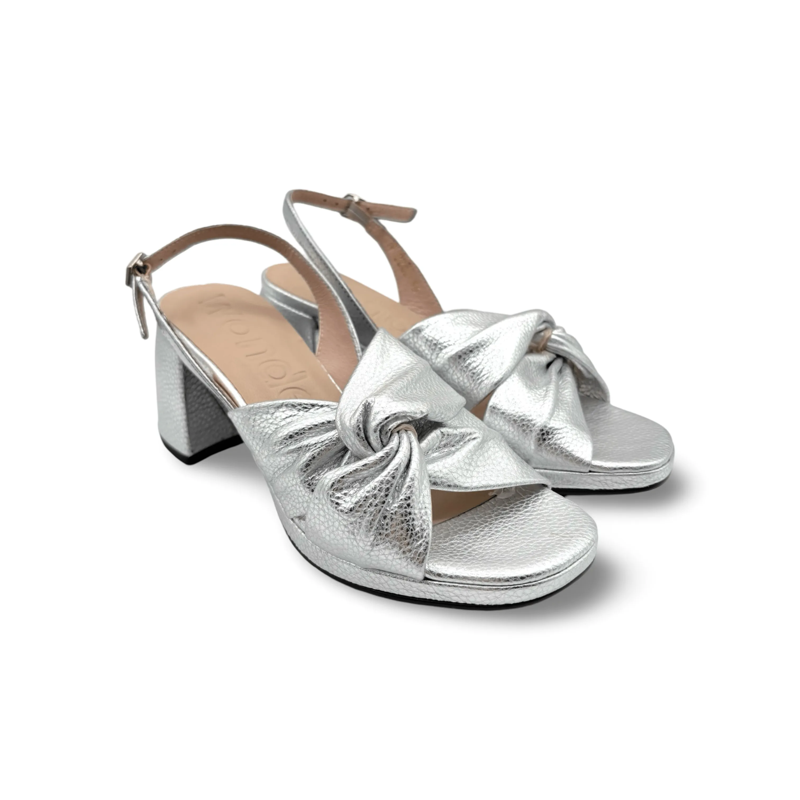 F8202 Twist Silver Metallic Sandal