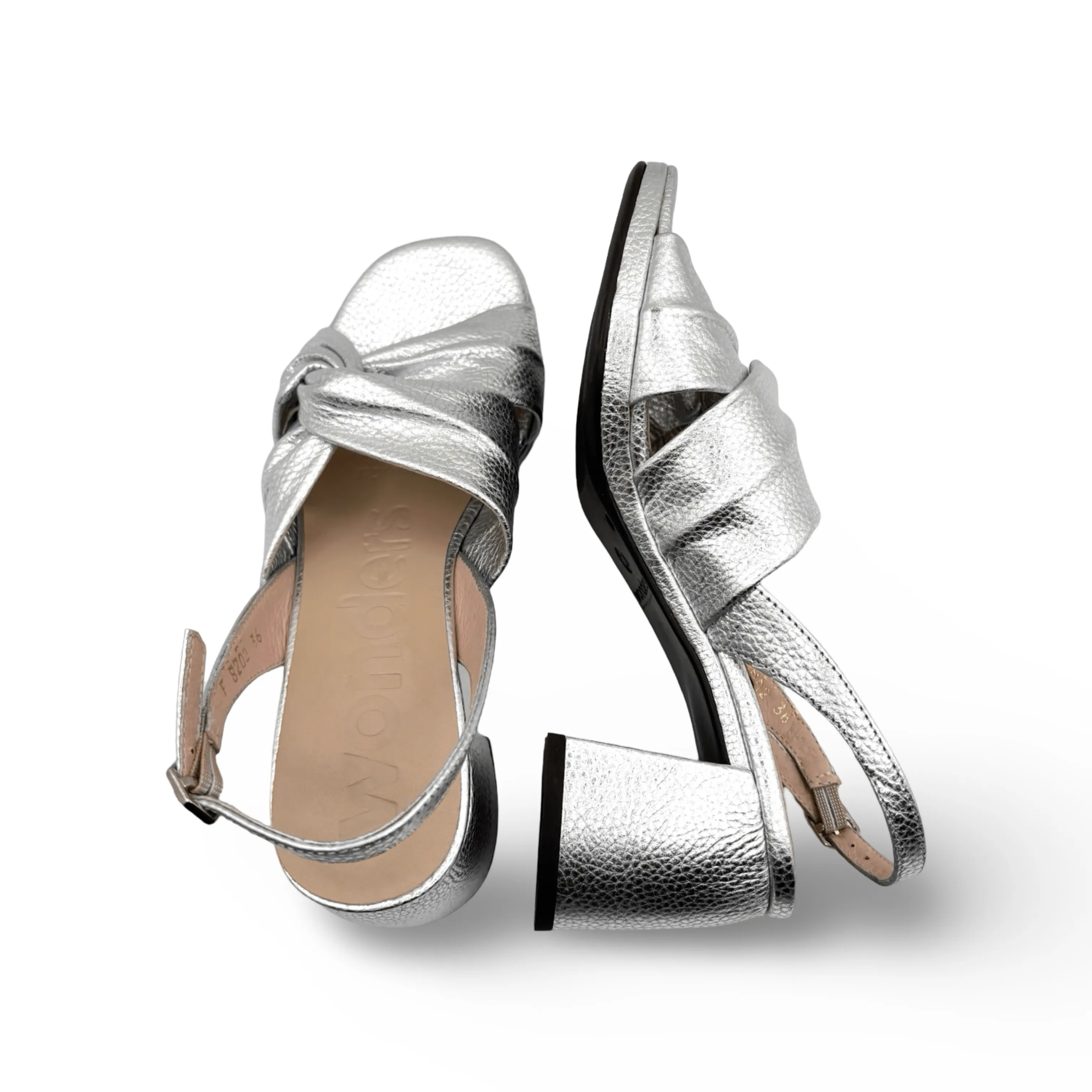 F8202 Twist Silver Metallic Sandal