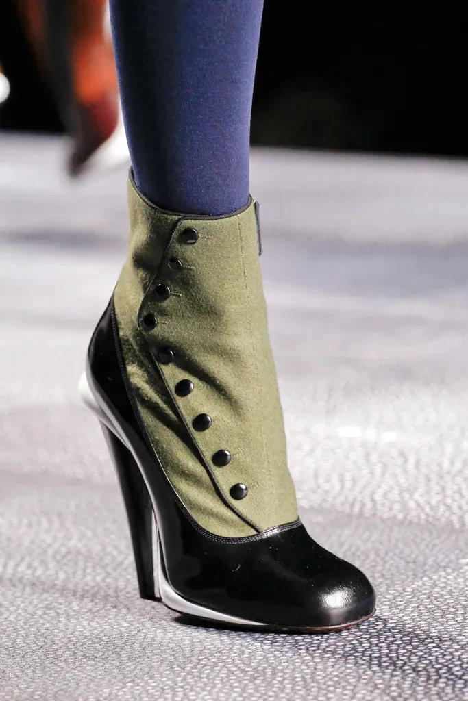 Fendi Wool Ankle Booties - Women's 38