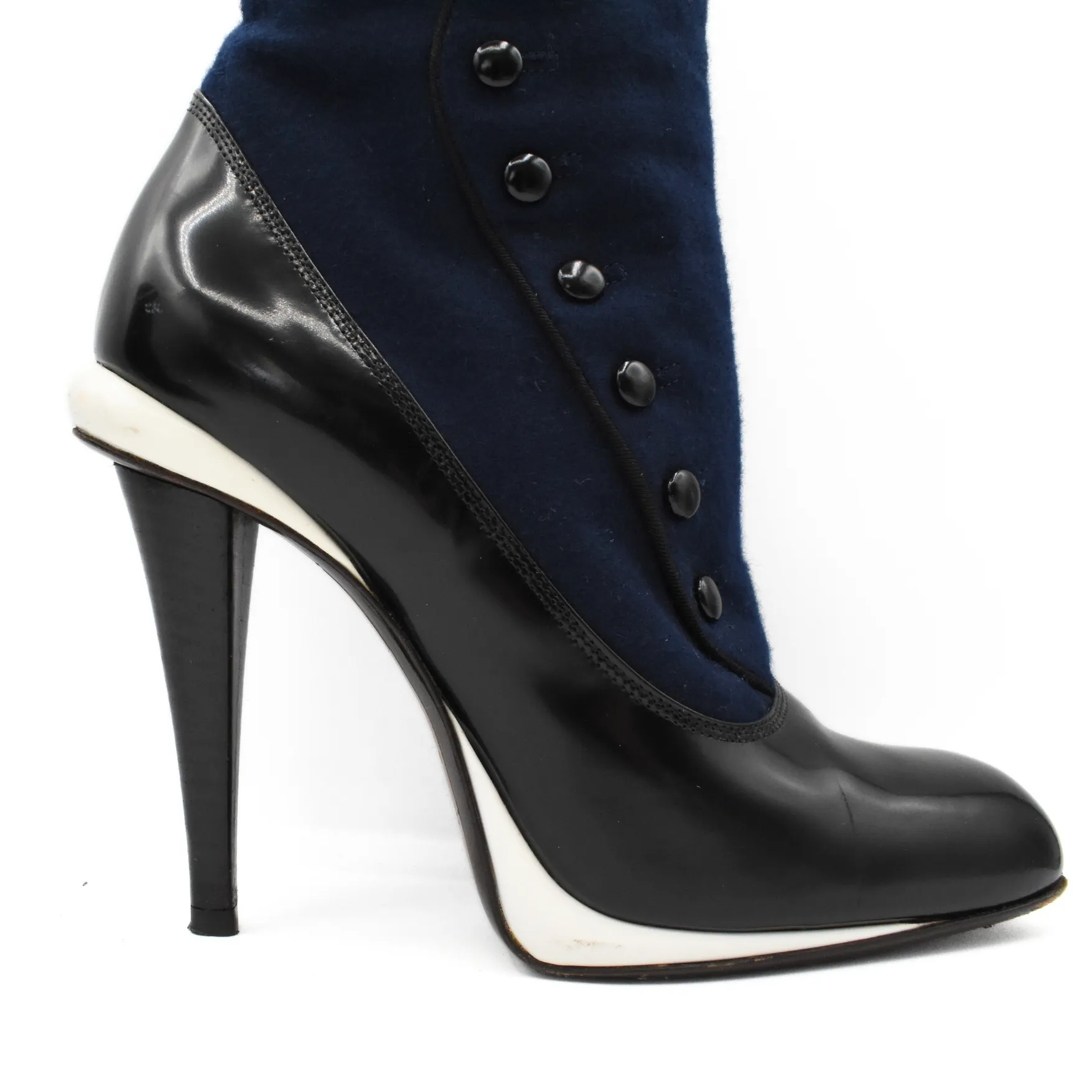 Fendi Wool Ankle Booties - Women's 38