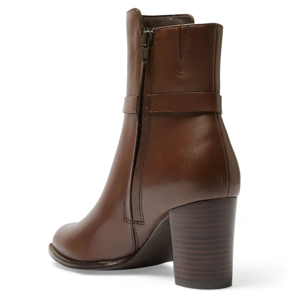 Gemini Boot in Brown Leather