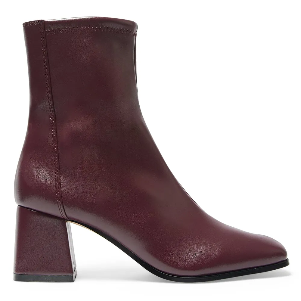 Hampton Boot in Wine