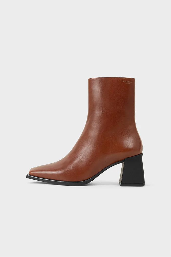 HEDDA BOOTS SIZE 35