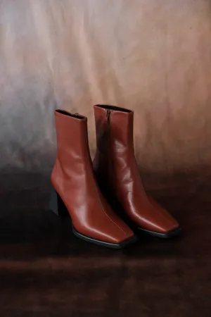 HEDDA BOOTS SIZE 35
