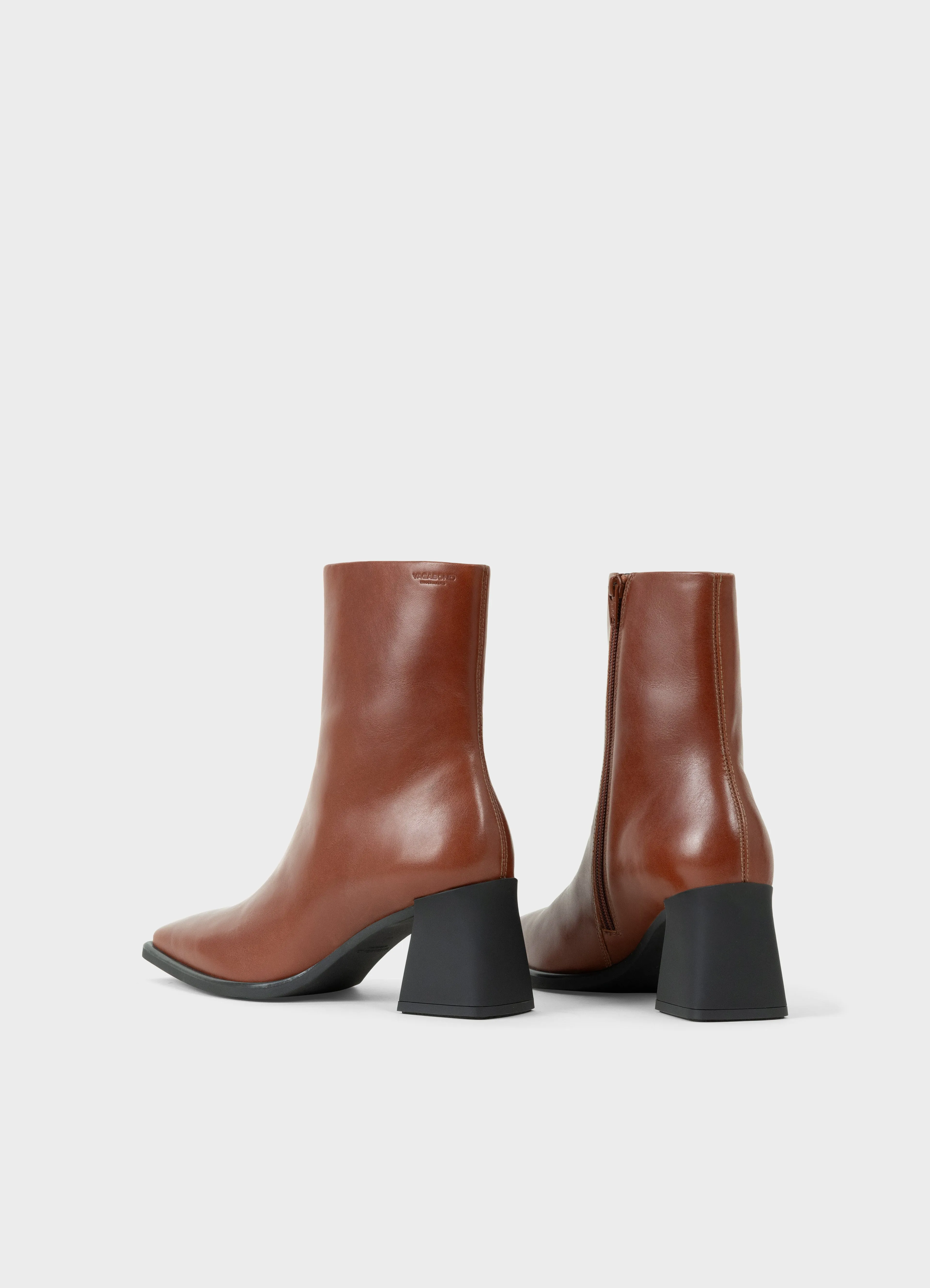 HEDDA BOOTS SIZE 35