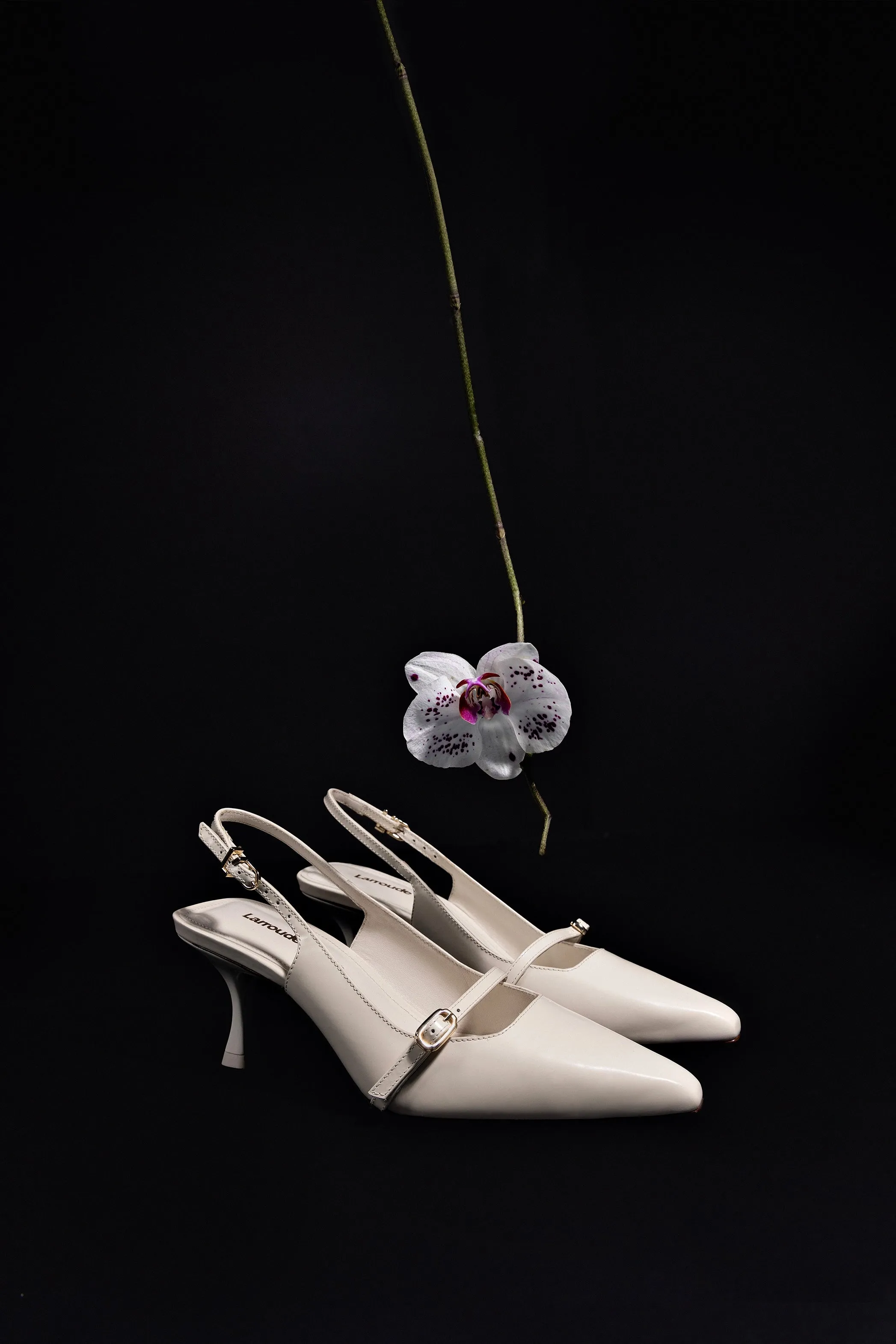 Ines Pump In Ivory Leather