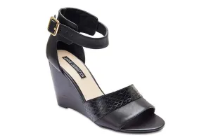 Joanna Heel in Black Leather