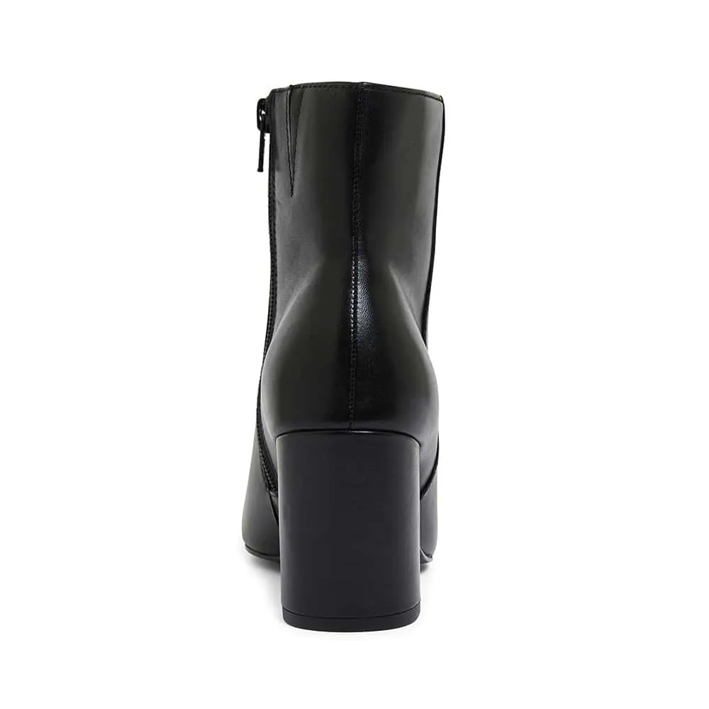 Kylie Boot in Black Leather