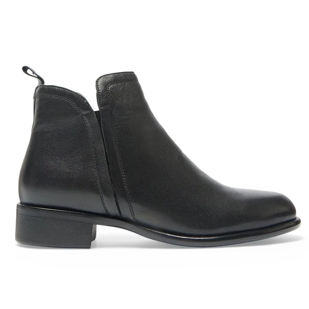Lance Boot in Black Leather