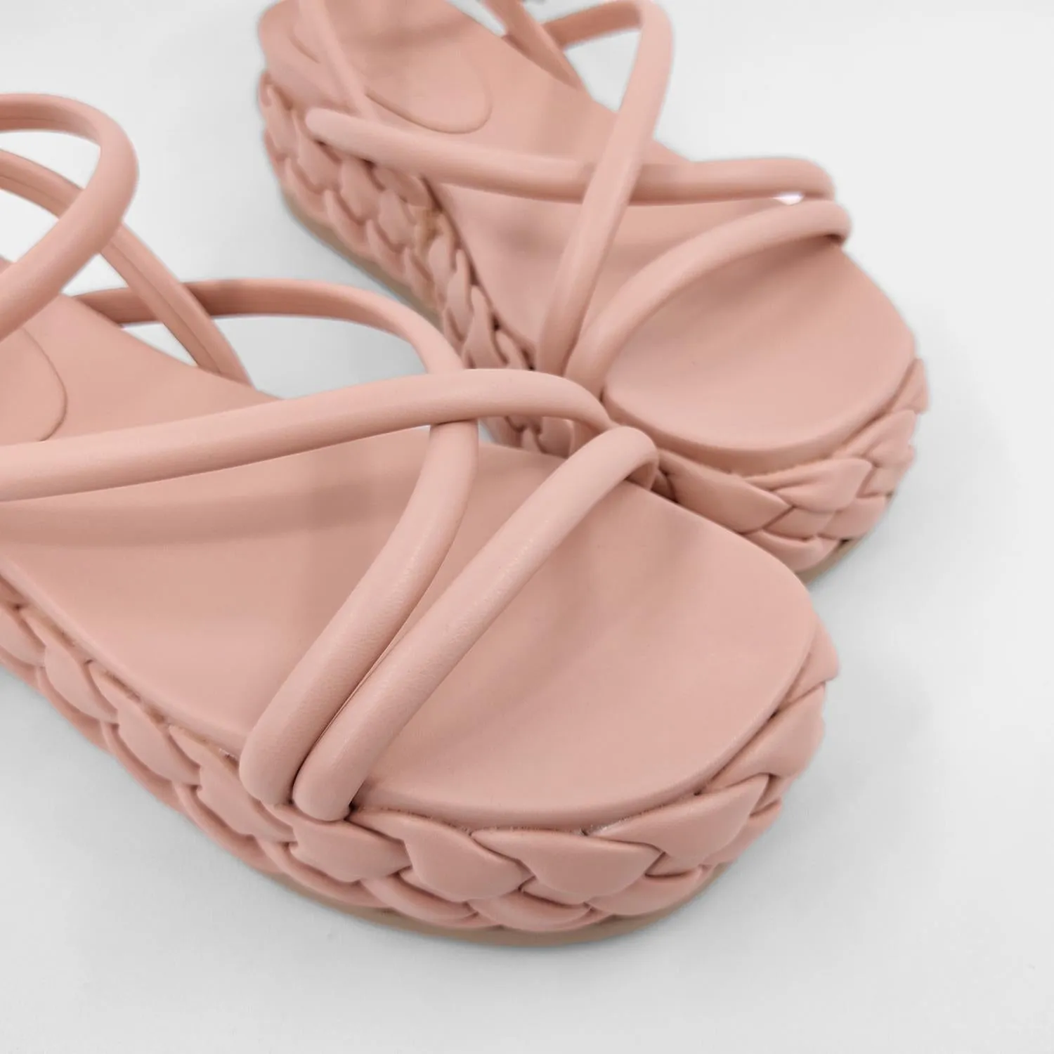 Lilith Platform Sandal In Nude