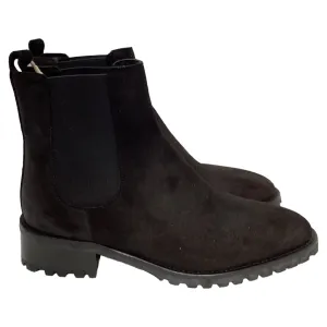 Manolo Blahnik Chelata Chelsea Boots in Black Suede