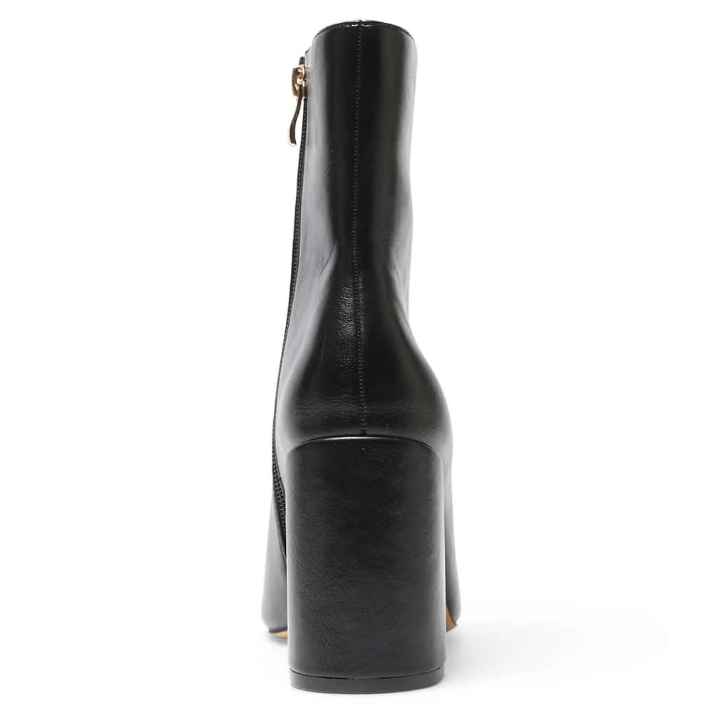 Marlo Boot in Black Smooth