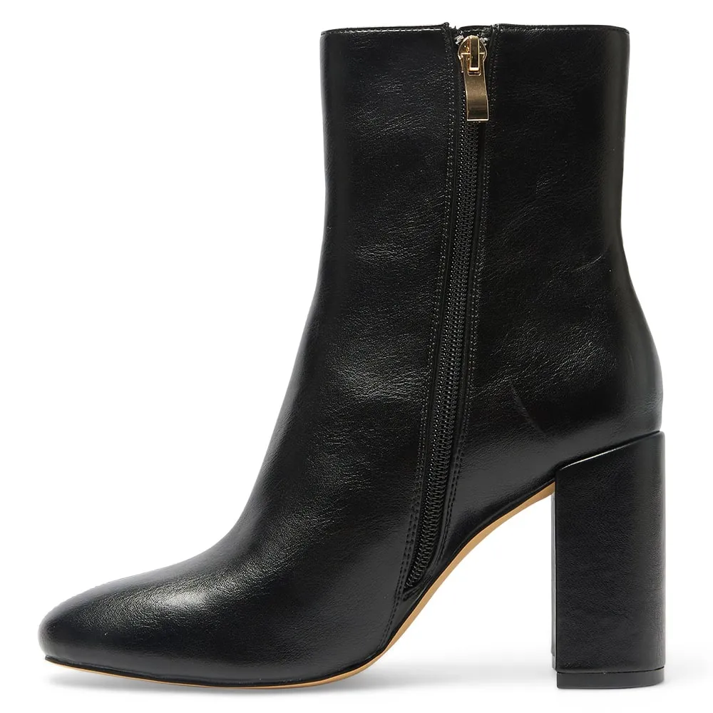 Marlo Boot in Black Smooth