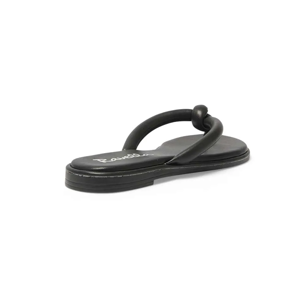 Maui Thongs in Black Smooth