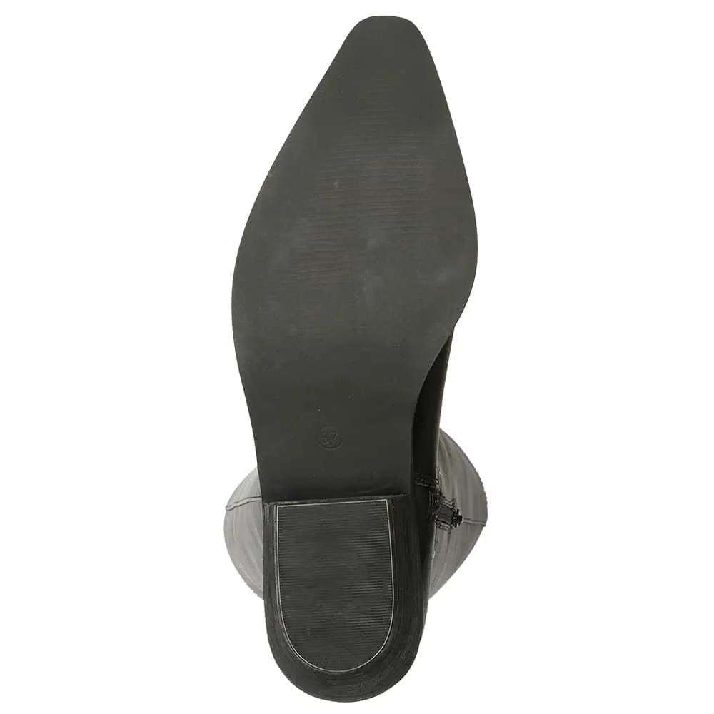 Montana Boot in Black Smooth