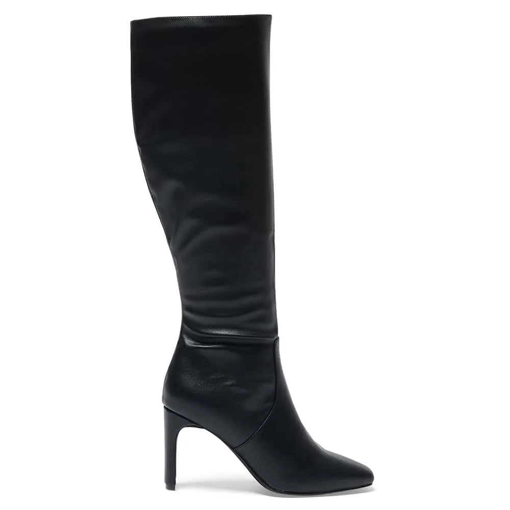 Myles Boot in Black Smooth