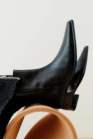 NELLA BOOTS SIZE 35