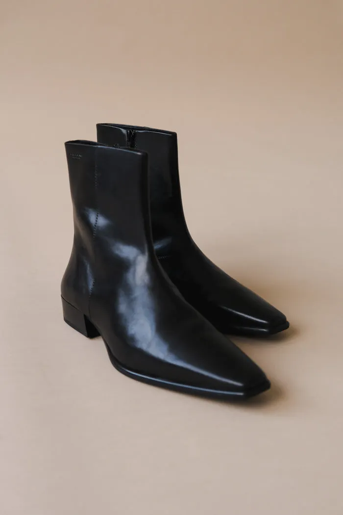 NELLA BOOTS SIZE 35