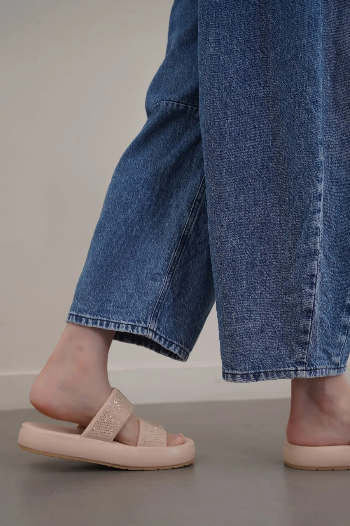 SPARKLE MAMA SLIDES