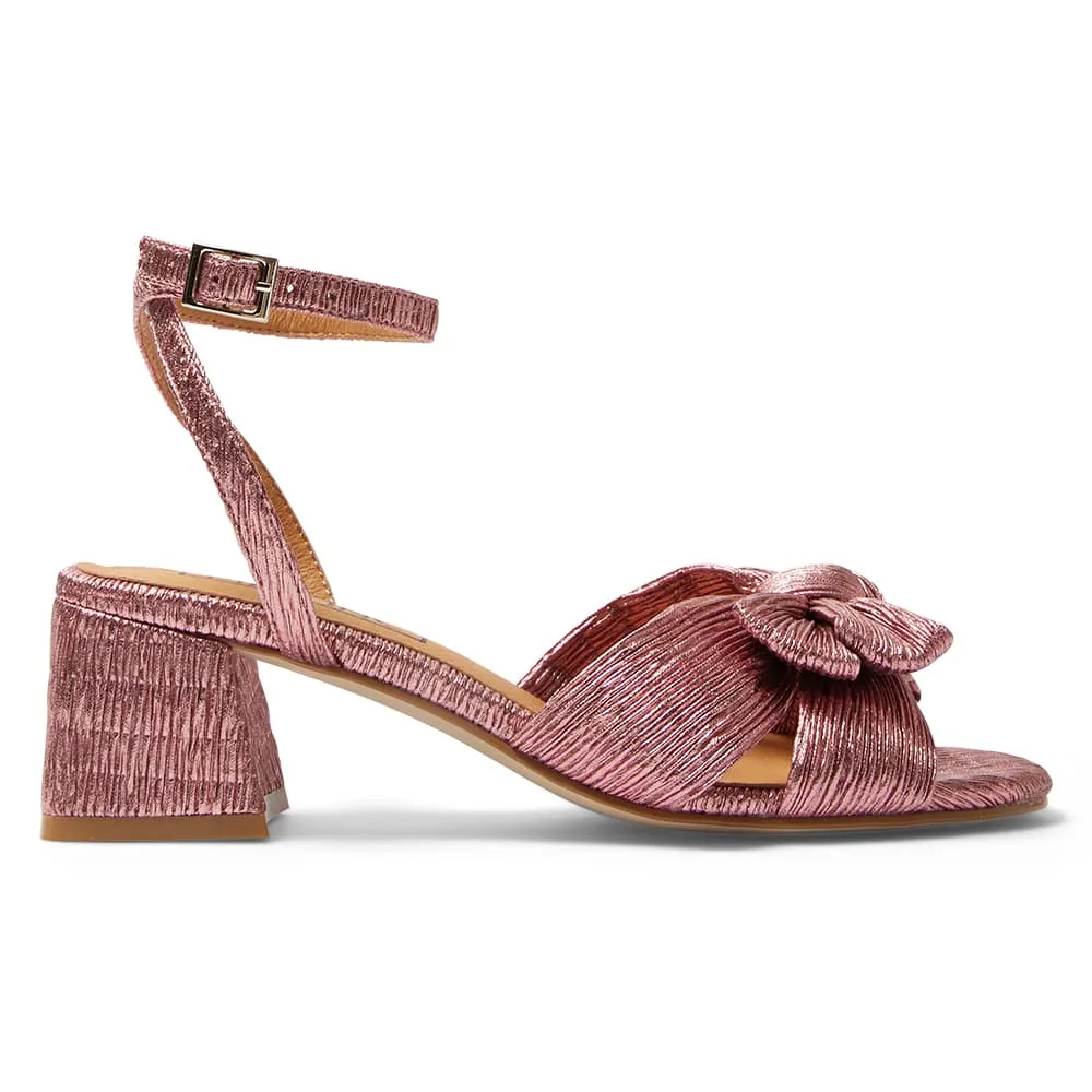 Tiara Heel in Rose Pleat