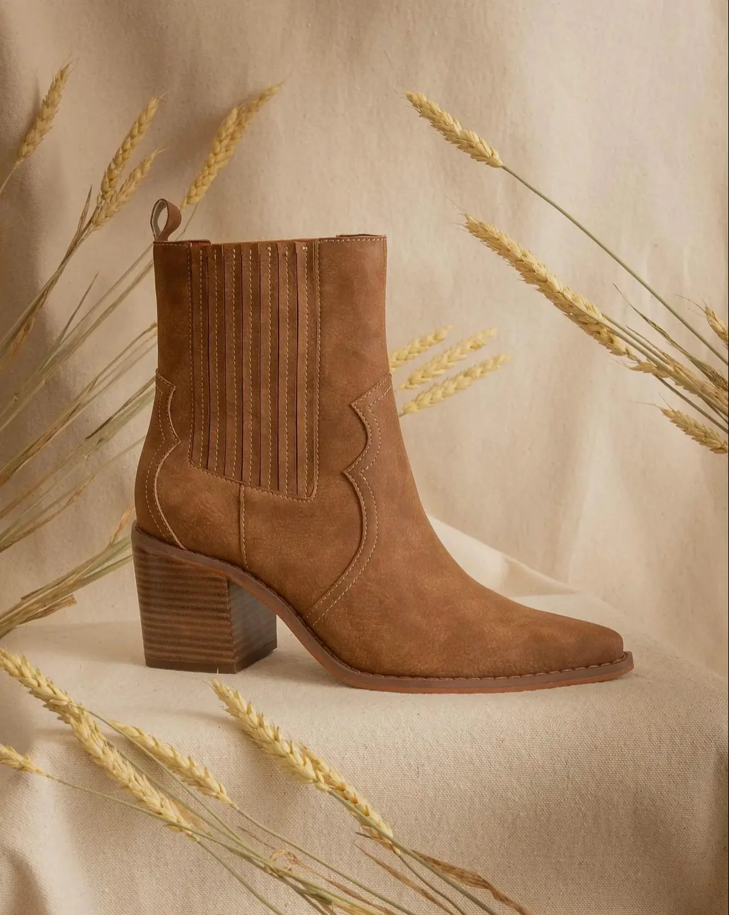 Women's Addison Boots In Brown