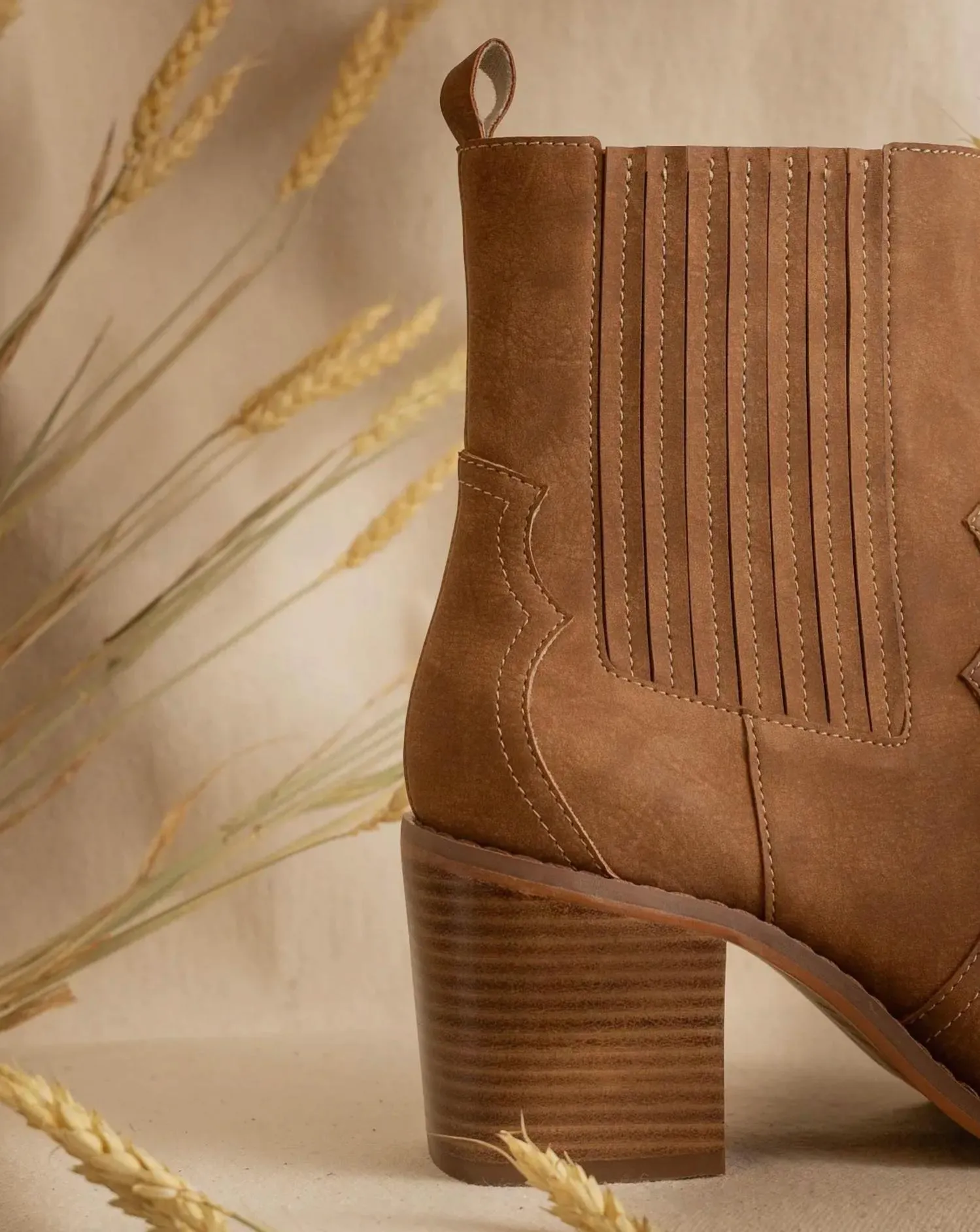 Women's Addison Boots In Brown