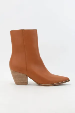 Women's Arisa Bootie In Camel