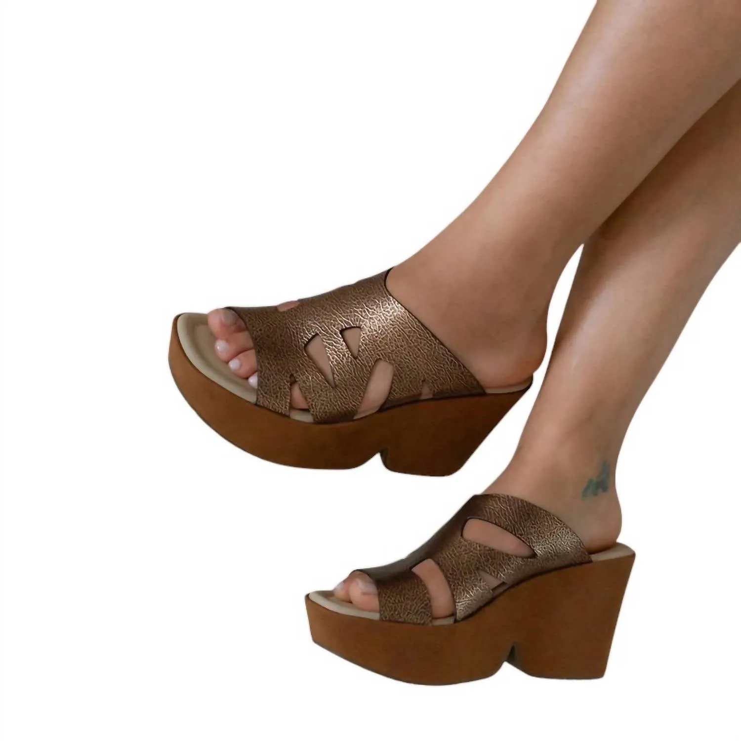 Women's Brio Platform Wedge Sandals In Gold