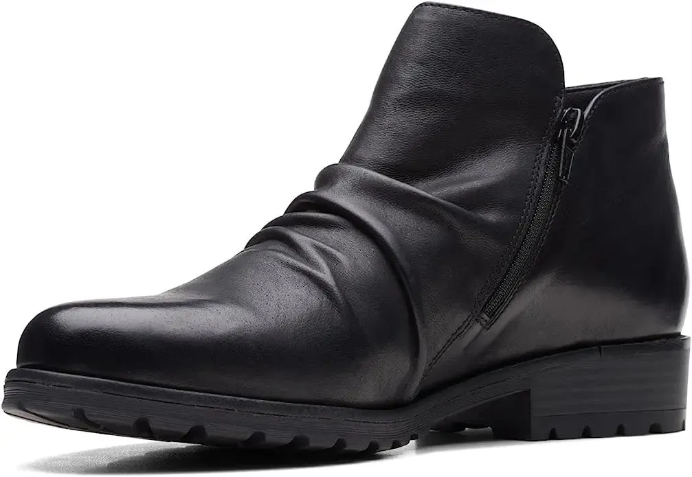 Women's Clarks Clarkwell Zip  Effortless Style with Everyday Comfort