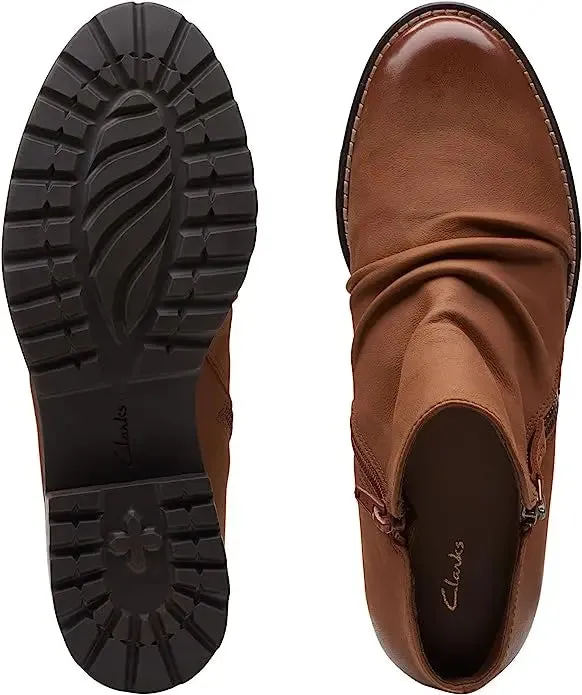 Women's Clarks Clarkwell Zip  Effortless Style with Everyday Comfort
