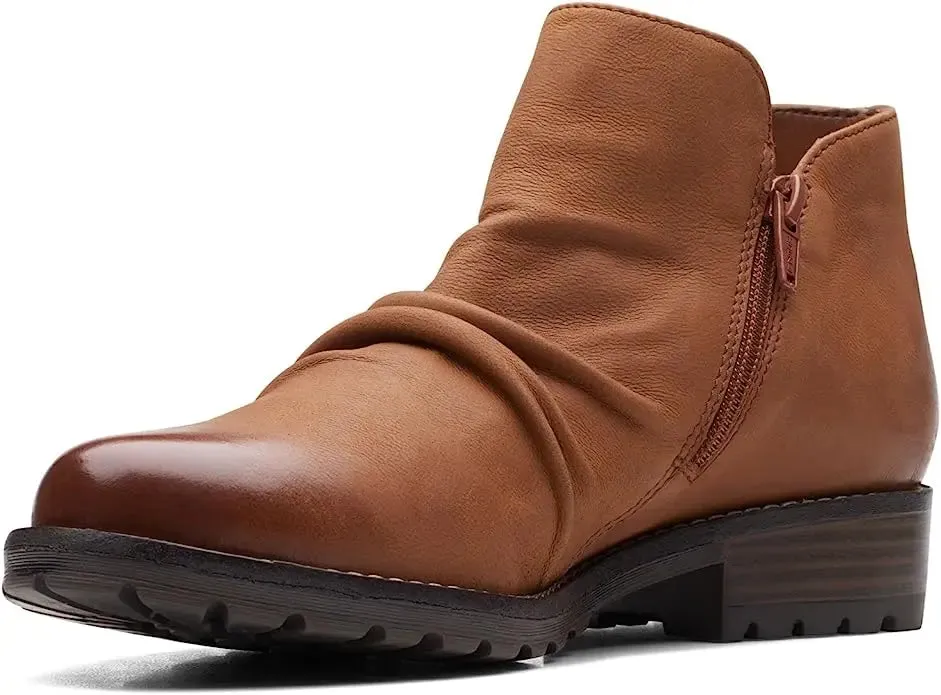 Women's Clarks Clarkwell Zip  Effortless Style with Everyday Comfort
