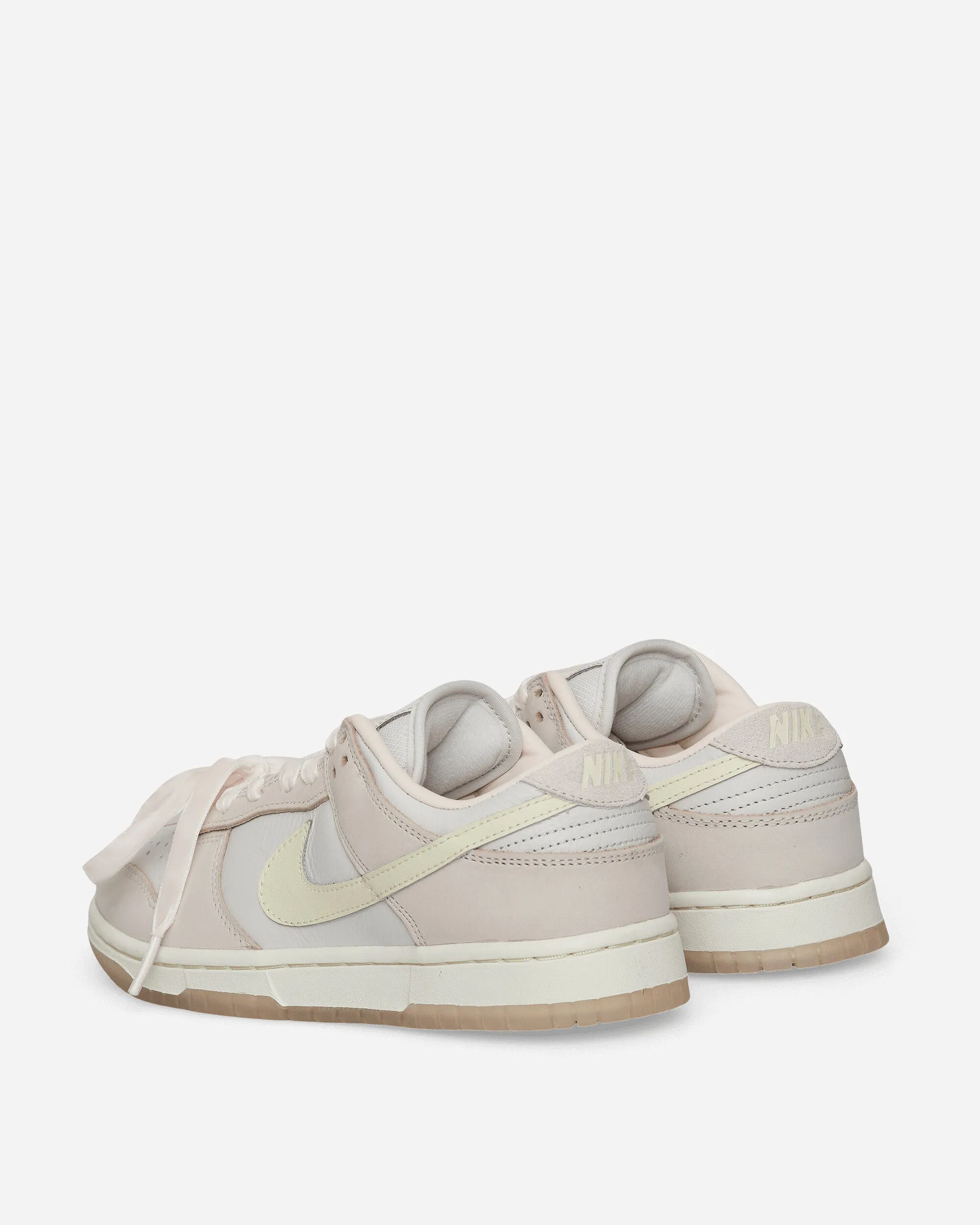 Women's Dunk Low Premium Sneakers Light Soft Pink / Platinum Tint
