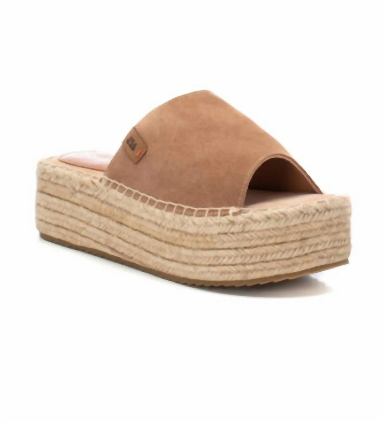 Women's Flat Sandals In Camel