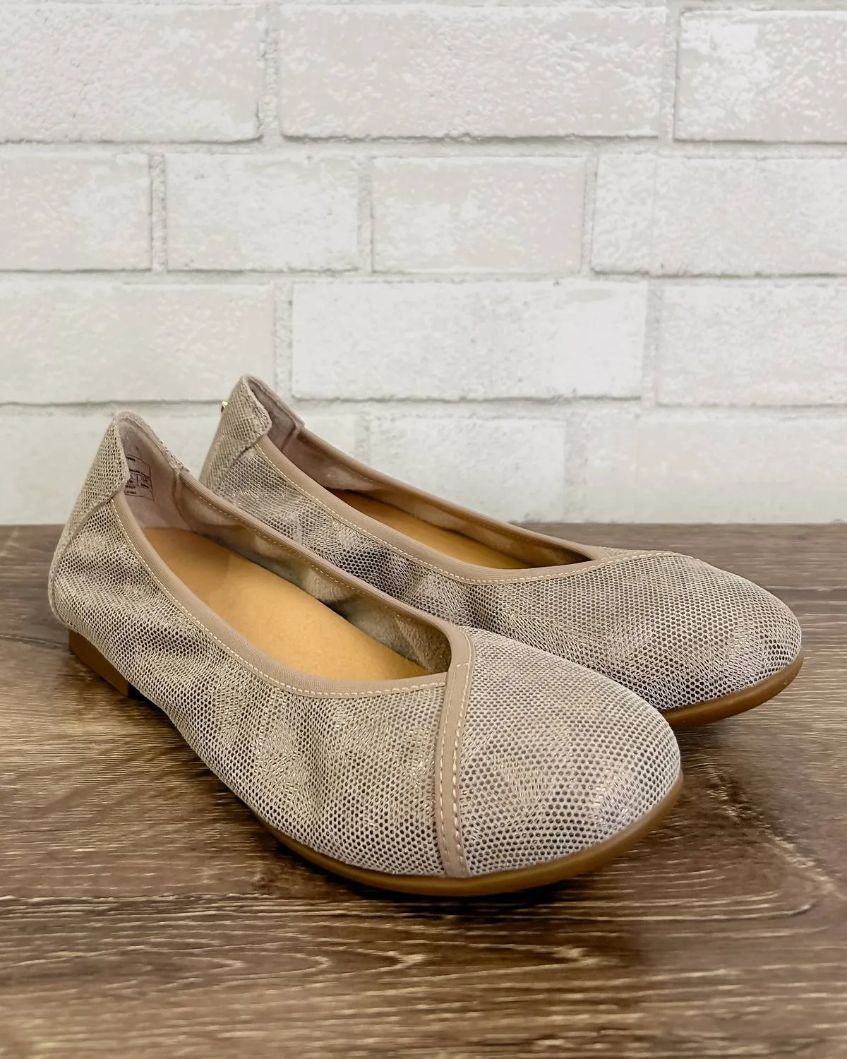 Women's Nairobi Ballet Sandals In Champagne Angle